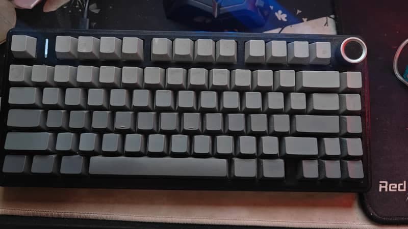Gaming keyboard for rent 1